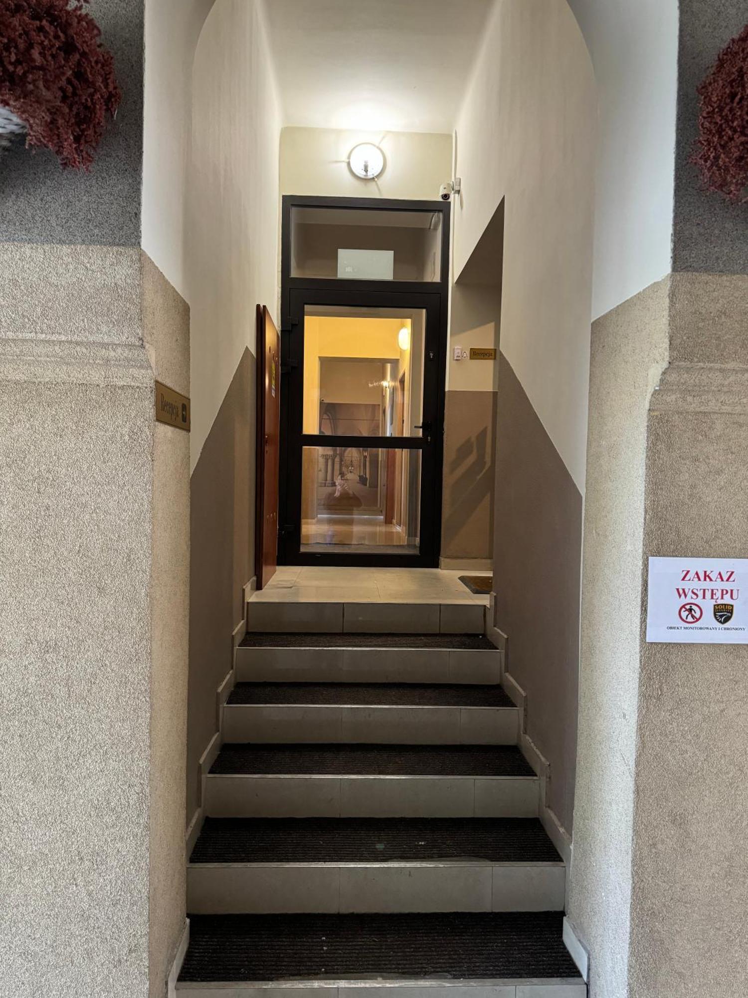 Iris Aparthotel Krakow Exterior photo
