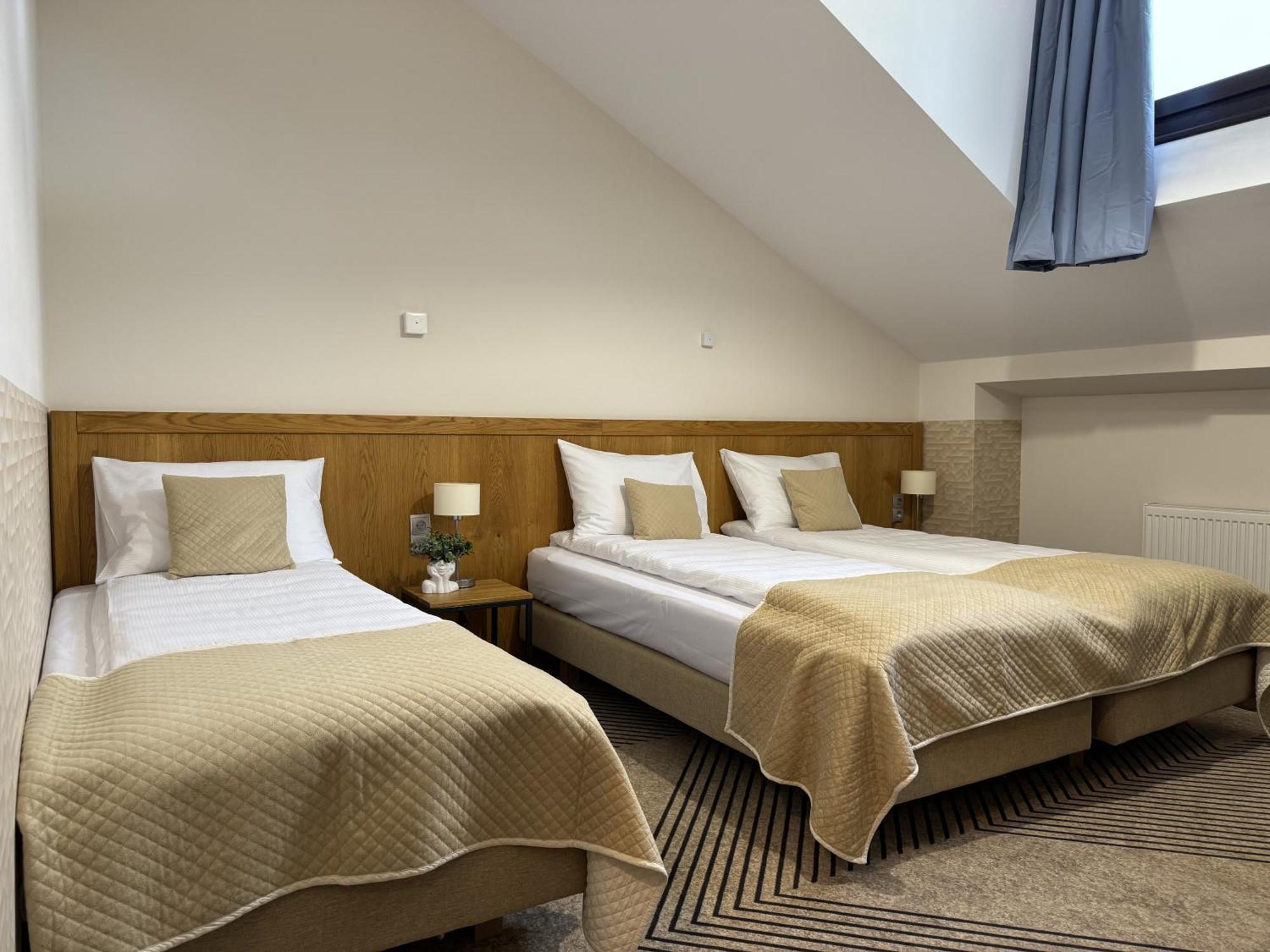 Iris Aparthotel Krakow Exterior photo